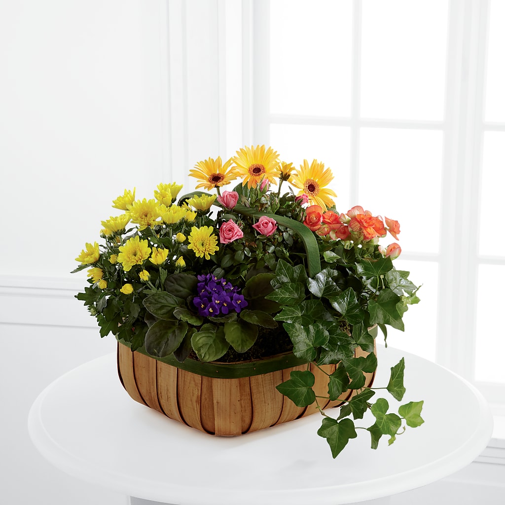 Gentle Blossoms Basket – As Seasons Change Down South, Foley AL