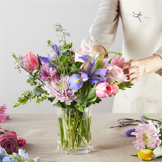 Pastel Tradition - A Florist Original – As Seasons Change Down South, Foley AL