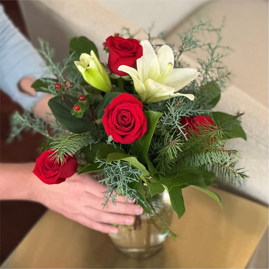 Glittering Lights Bouquet – As Seasons Change Down South, Foley AL