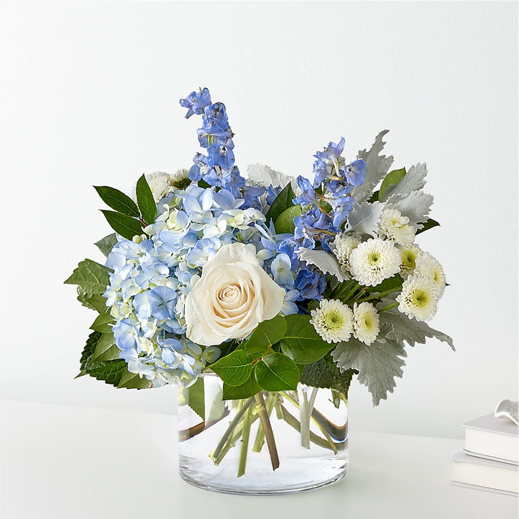 Clear Skies Bouquet – As Seasons Change Down South, Foley AL