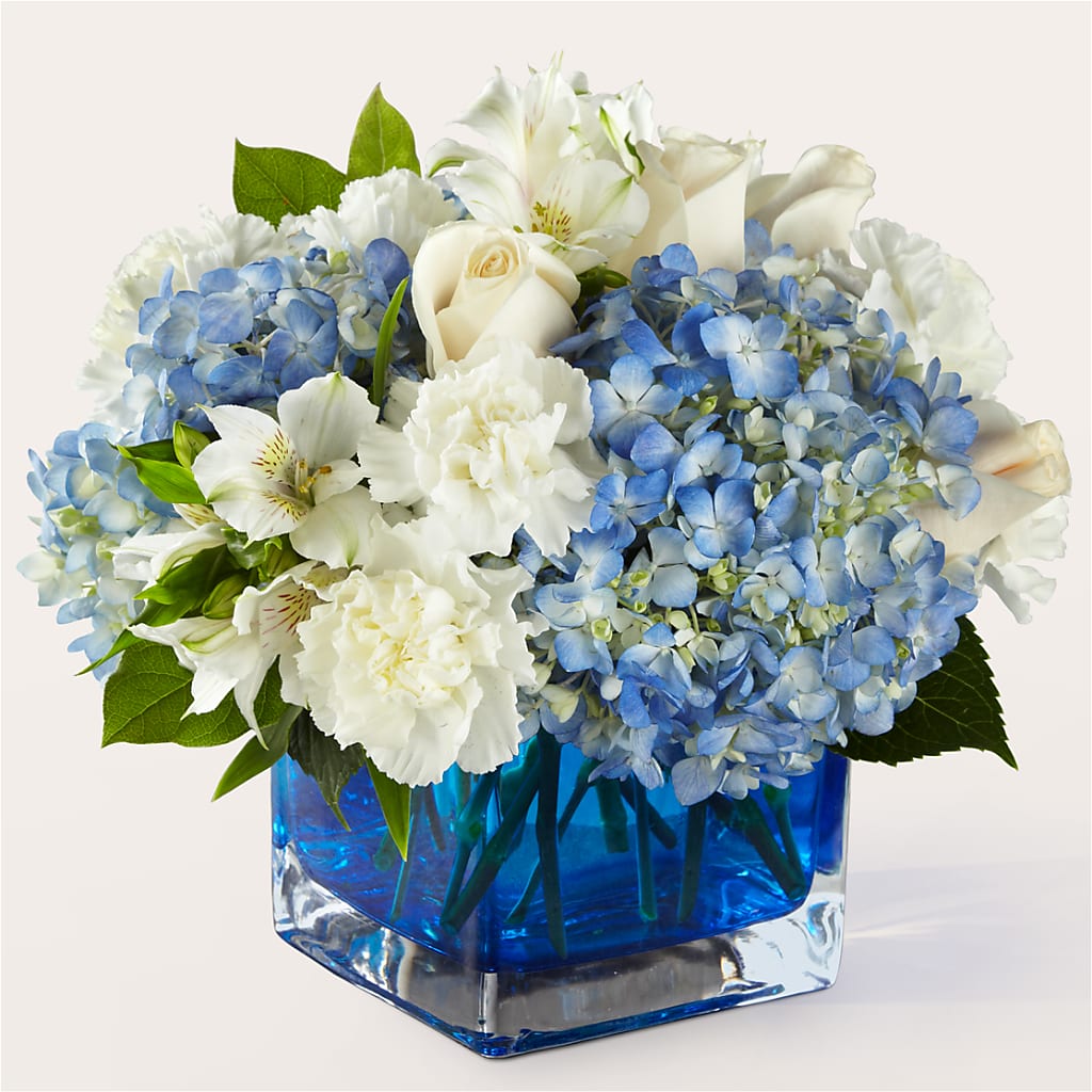 Soothing Waters Bouquet – As Seasons Change Down South, Foley AL
