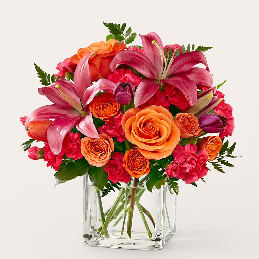 Lucky Lily Bouquet – As Seasons Change Down South, Foley AL