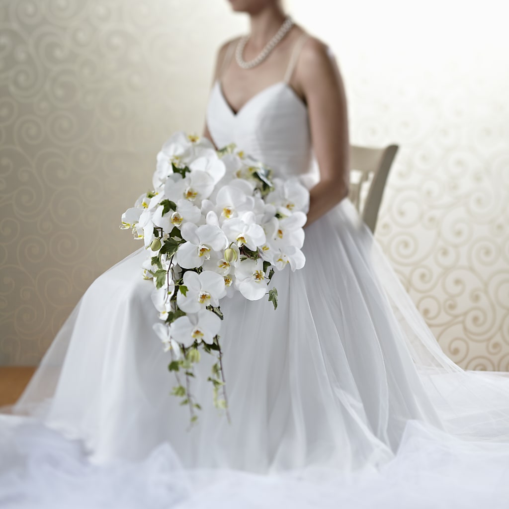 Classic White Bouquet – As Seasons Change Down South, Foley AL