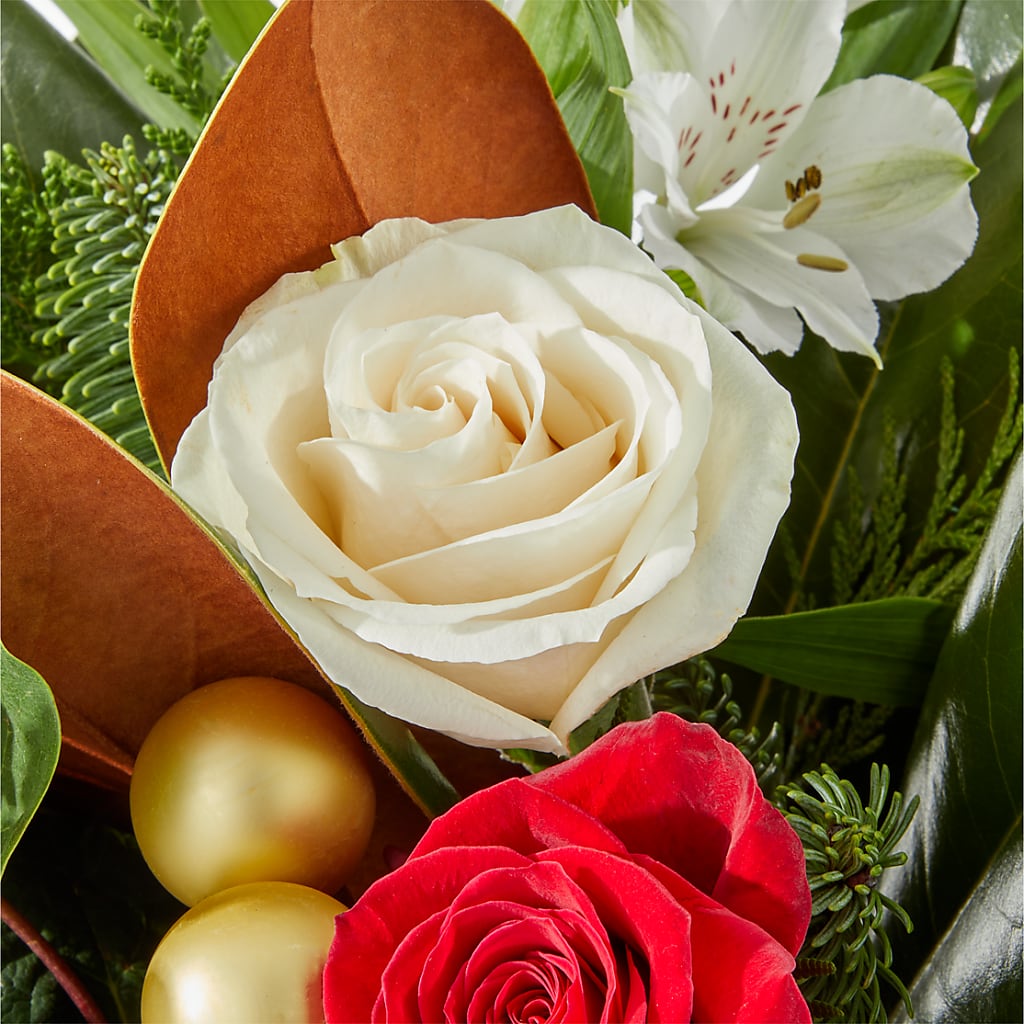 Joy & Jolly Bouquet –  As Seasons Change Down South, Foley AL