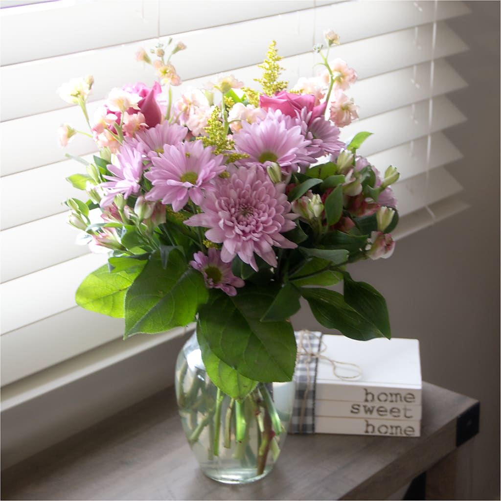 Pastel Tradition - A Florist Original –  As Seasons Change Down South, Foley AL