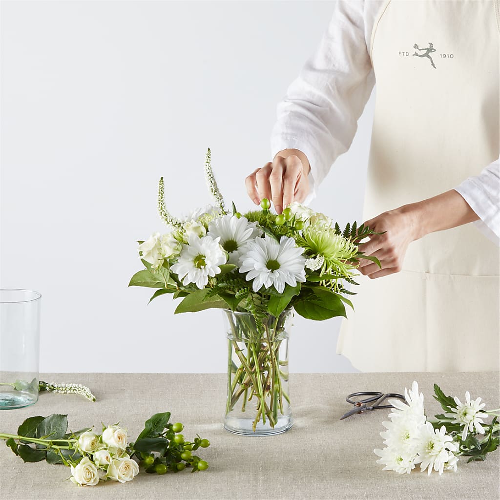 Irish Garden - A Florist Original –  As Seasons Change Down South, Foley AL