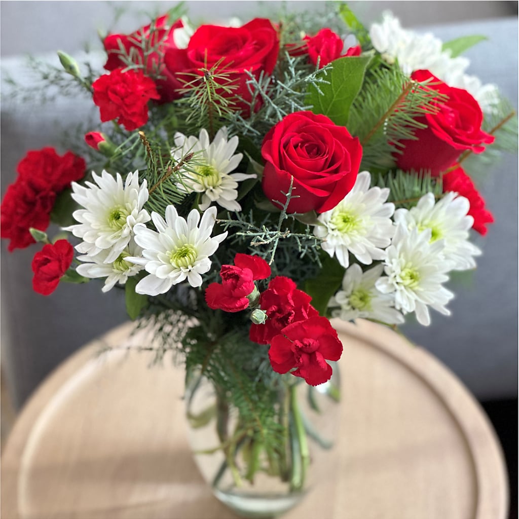Seasonal Magic Bouquet –  As Seasons Change Down South, Foley AL