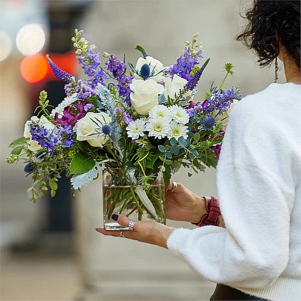 Shooting Star Bouquet –  As Seasons Change Down South, Foley AL
